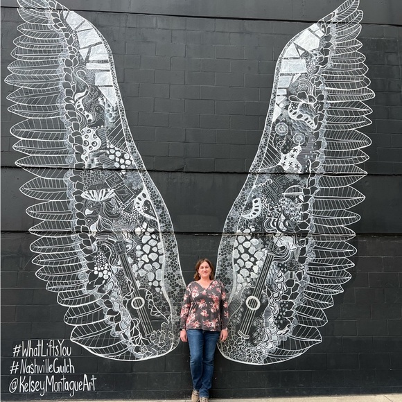 Meet your Posher, Kellie - Picture 7 of 8